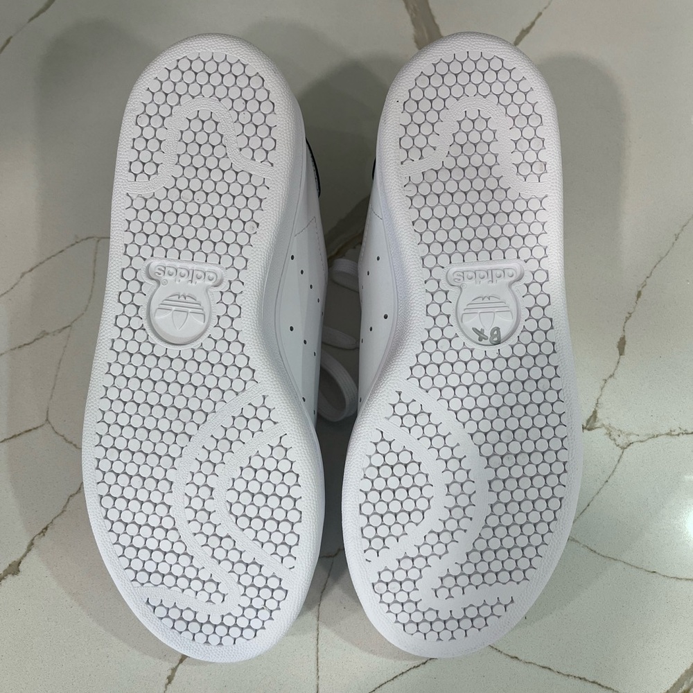 Adidas Stan Smith Shoes. Big Boy 4.5 Color White And Dark Blue. - Picture 10 of 10